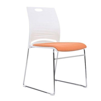 Sillones de sala de reuniones de apilamiento naranja con malla Sillones de sala de conferencias apilables